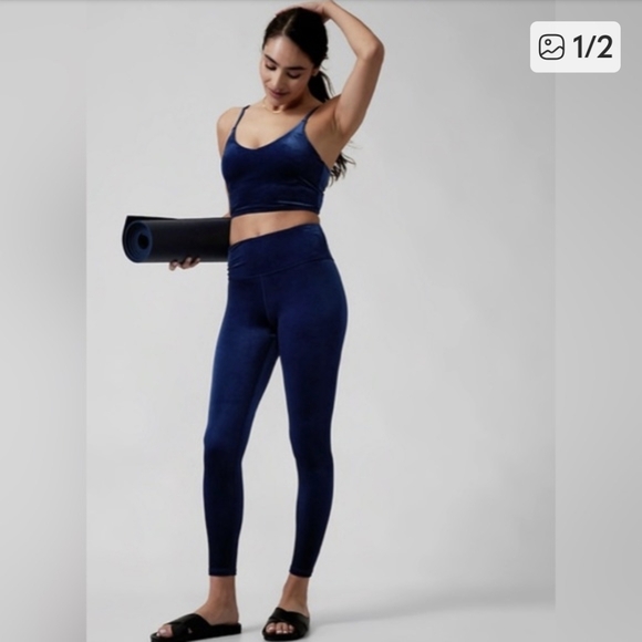 Athleta Pants - Athleta Set - Leggings and Top! Get Complimnets.